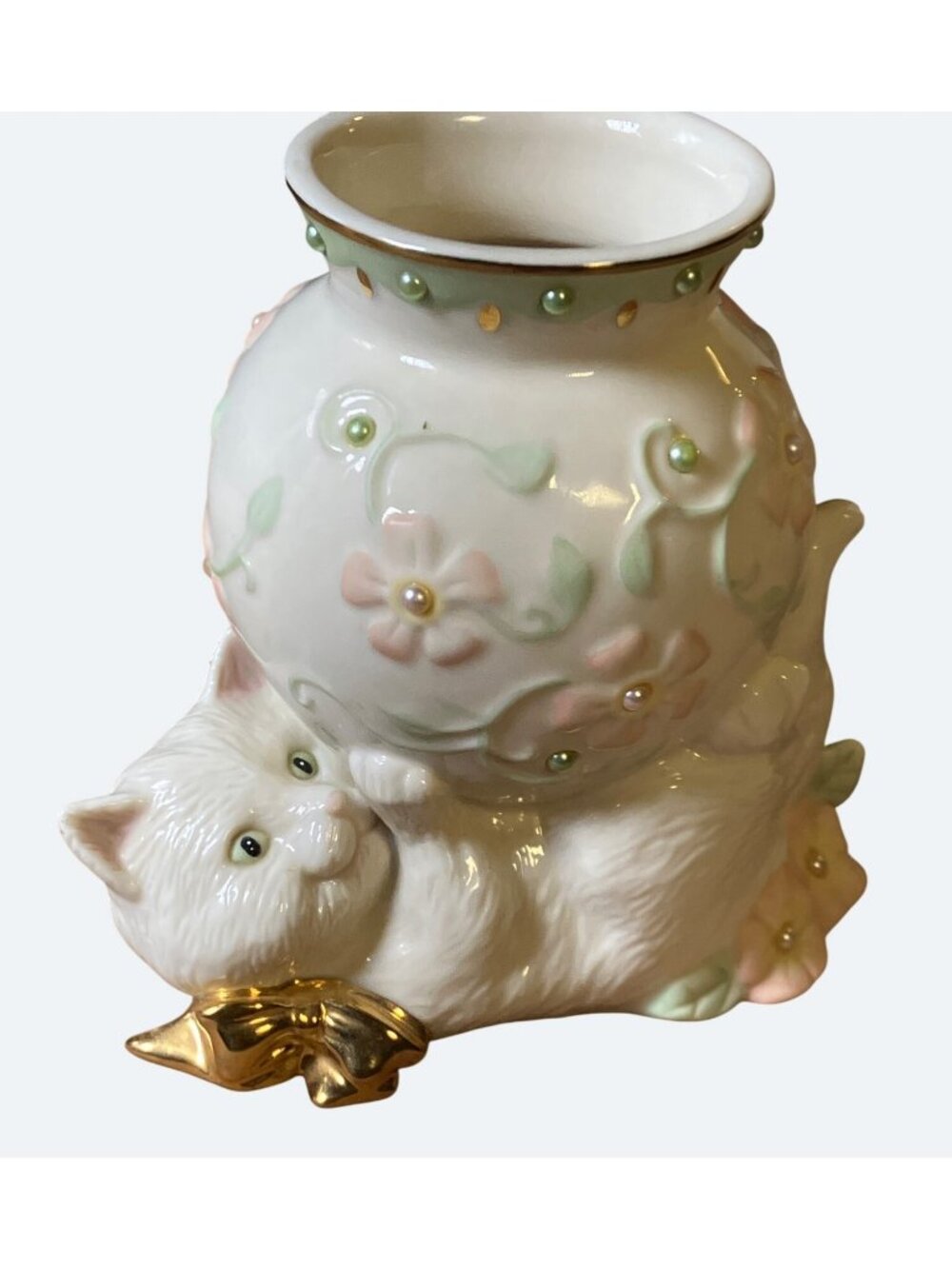 Lenox Petals & Pearls Cat Bud Vase With Floral and Gold Colored Accents - Picture 11 of 16